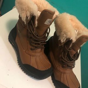 Girls UGG GREAT CONDITION